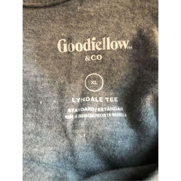 Goodfellow gray tee shirt sleeve graphic Christmas novelty - Picture 7 of 8